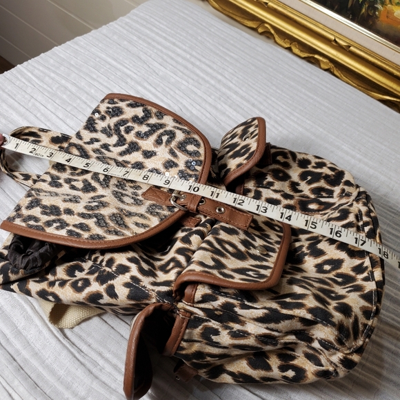 Cheetah print sequin backpack - Picture 6 of 13